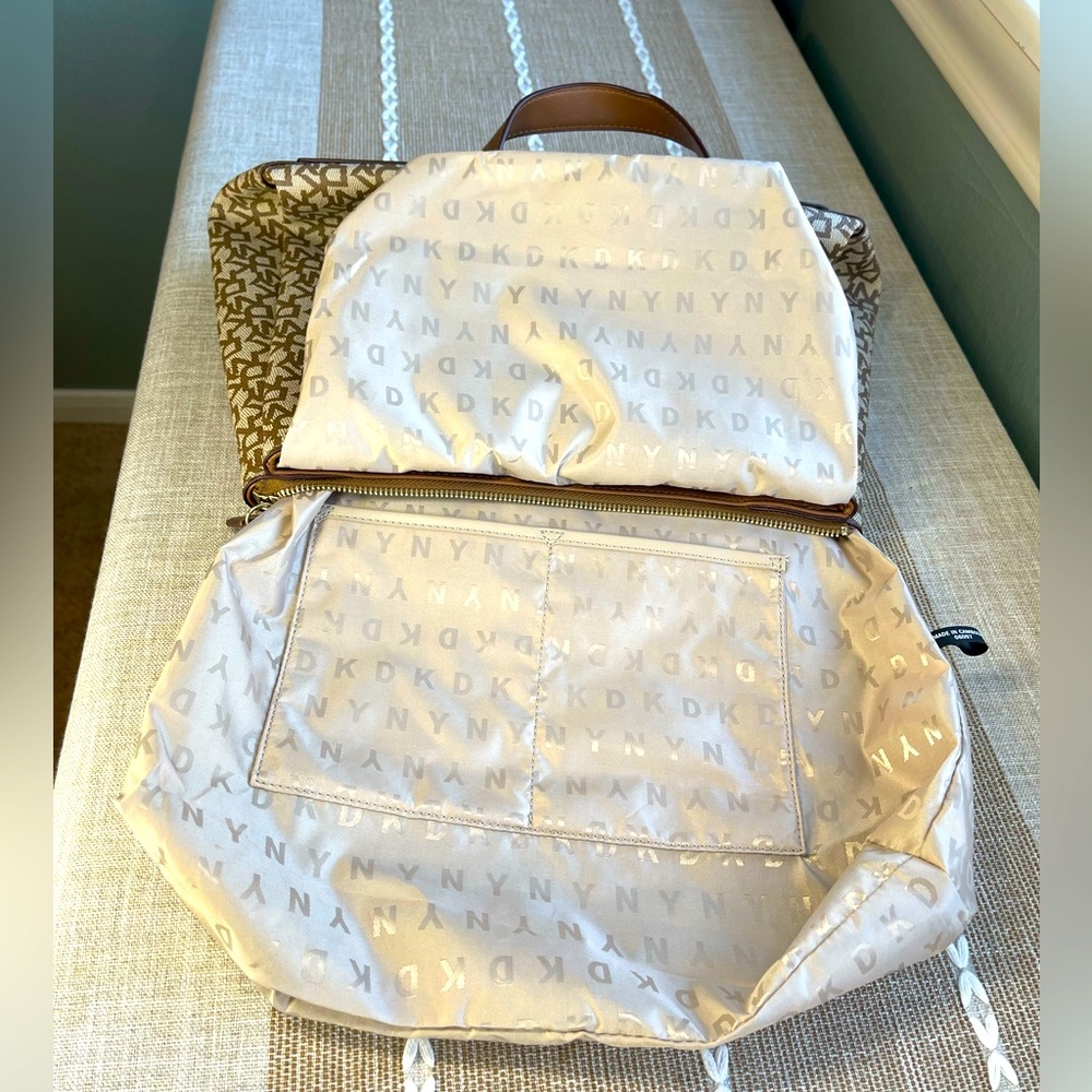 DKNY Bryanna Shoulder Bag - Picture 12 of 16